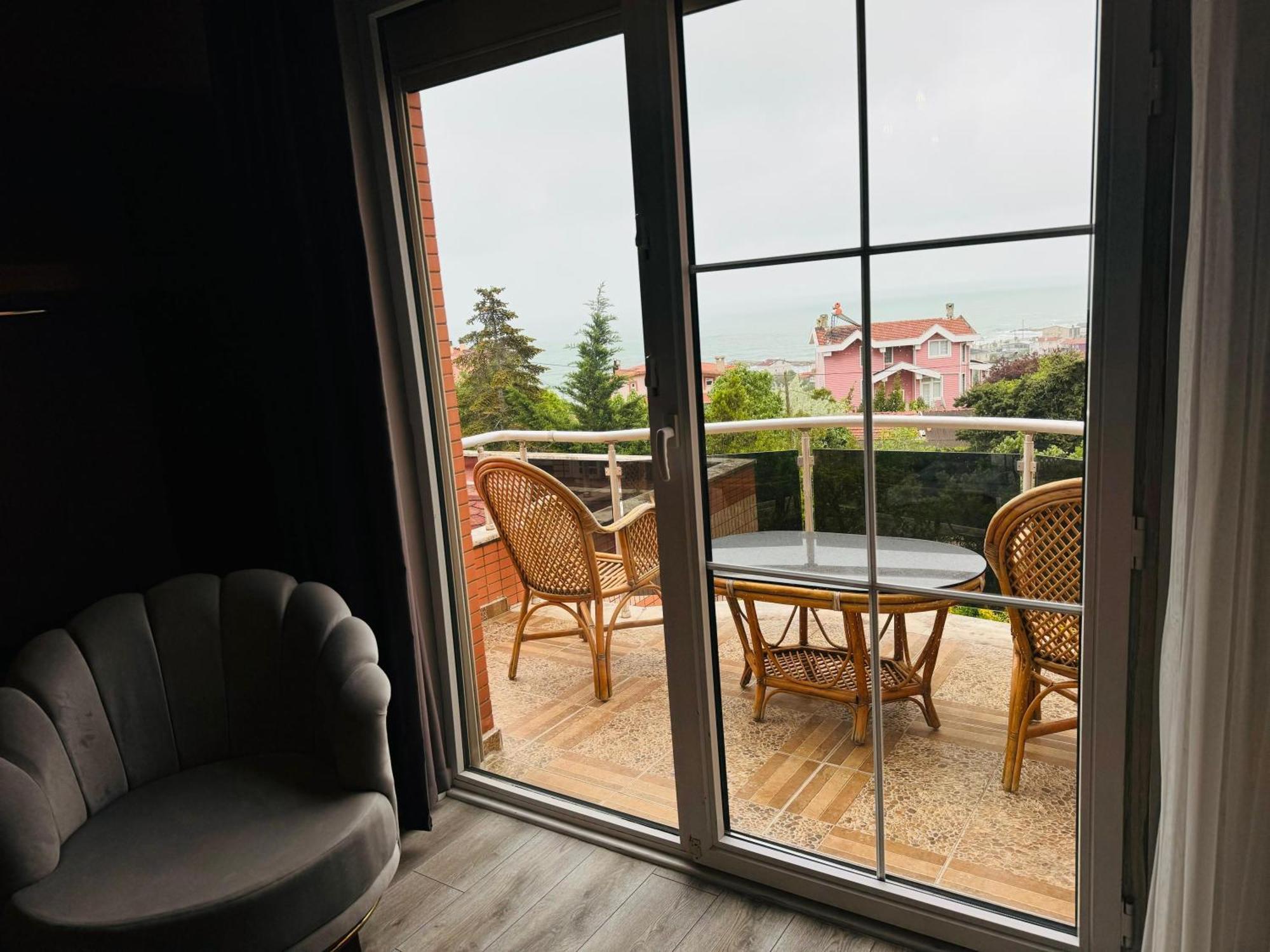 Istanbul Airport Treekos Suite Hotel Karaburun  Eksteriør billede